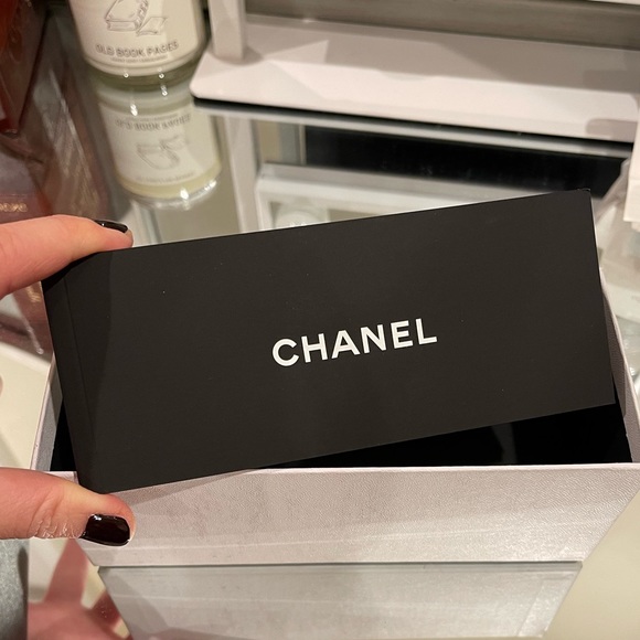 CHANEL empty sunglass case with booklet - Picture 3 of 6
